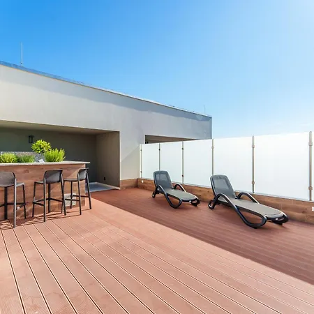Apartament Luxury By Holidaysun سيانوزيتي